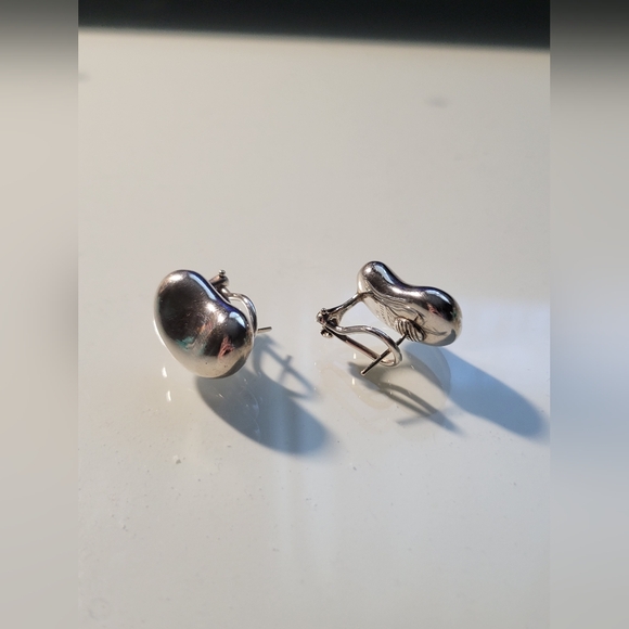Authentic Tiffany & Co. 925 silver Vintage Rare Large Bean Earring - Picture 3 of 6